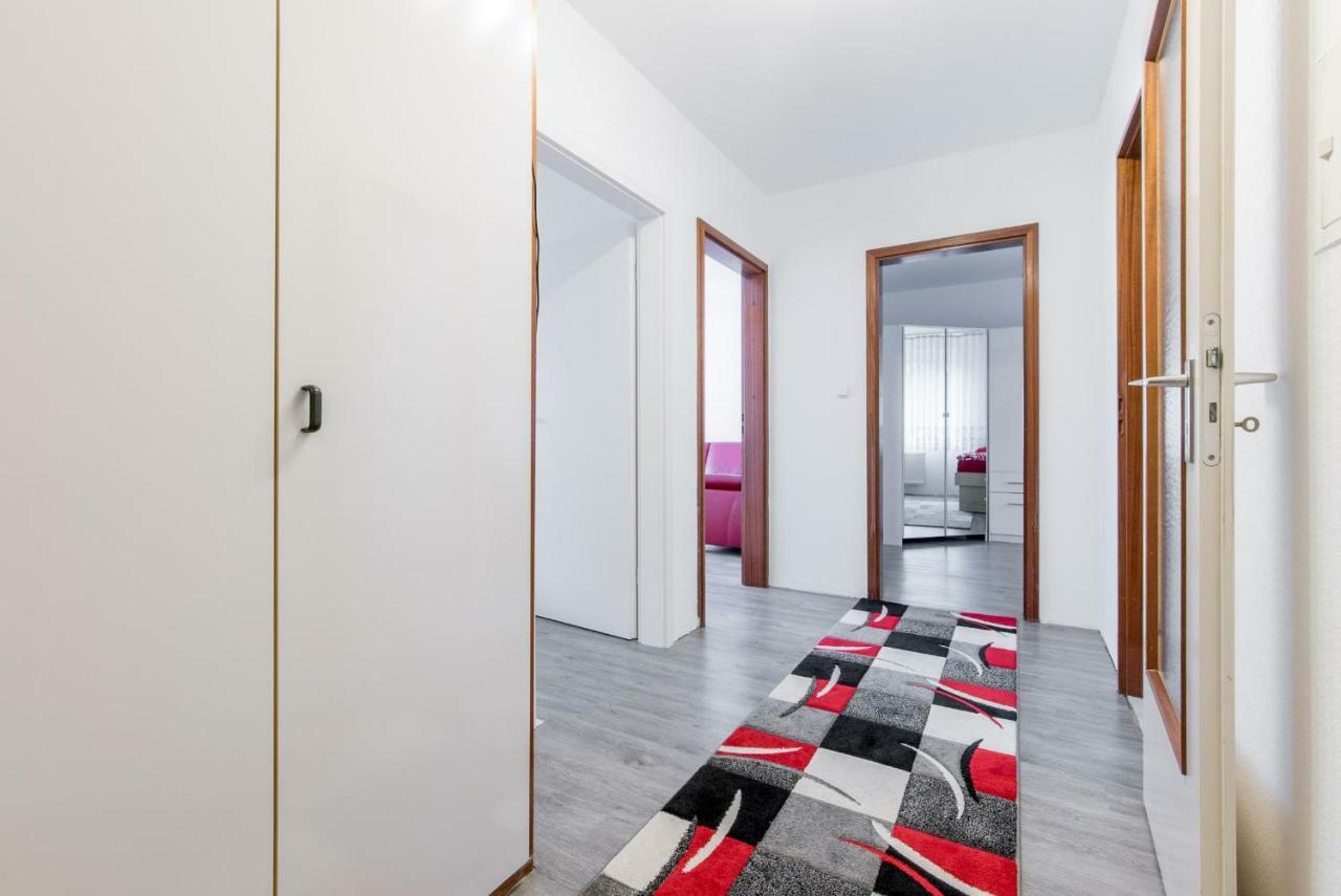 Privatapartment Messe Sued Apartment *
